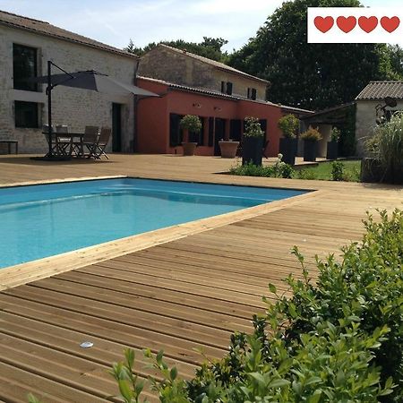 Bed and Breakfast La Grange d'Aunis à Aigrefeuille-dʼAunis Extérieur photo