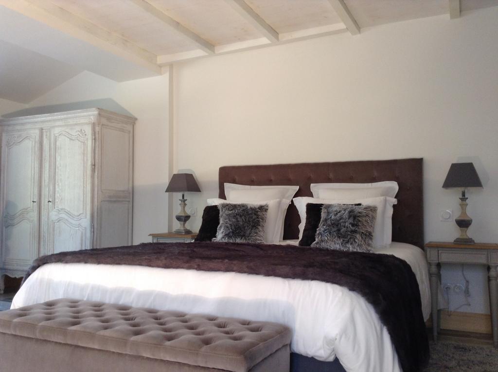 Bed and Breakfast La Grange d'Aunis à Aigrefeuille-dʼAunis Chambre photo