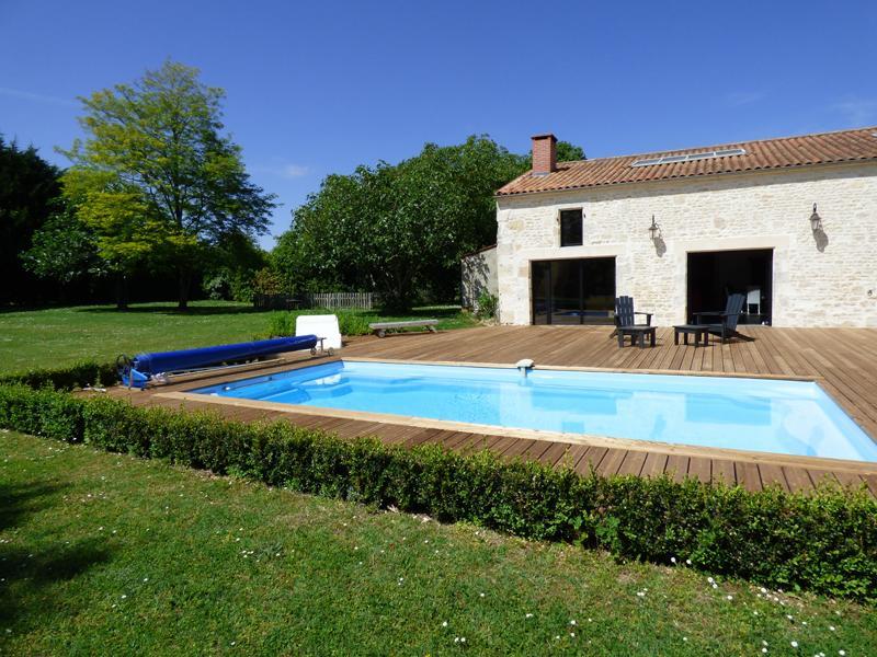 Bed and Breakfast La Grange d'Aunis à Aigrefeuille-dʼAunis Extérieur photo