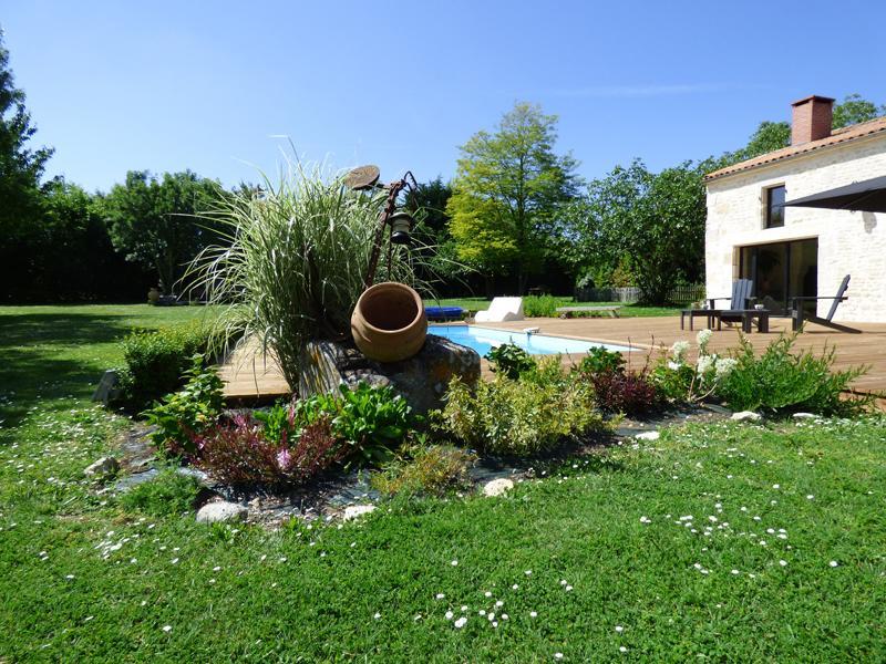 Bed and Breakfast La Grange d'Aunis à Aigrefeuille-dʼAunis Extérieur photo